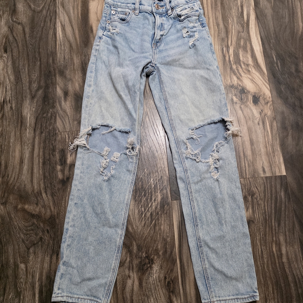 American Eagle Outfitters Light Wash High-Rise Distressed Jeans